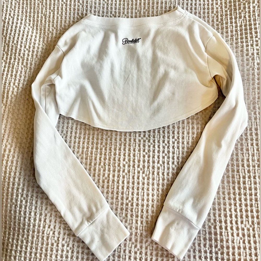 Bombshell Sportswear White Longsleeve Crop Pullover
